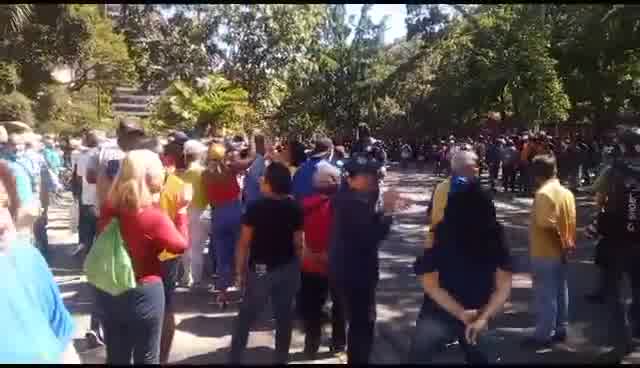 Citizens protest in Montalbán, Caracas, defending the Constitution and demanding recognition of what they call the overwhelming victory of Edmundo Gonzalez in the June 28 elections, at the rally point in front of the Venezuelan Episcopal Conference