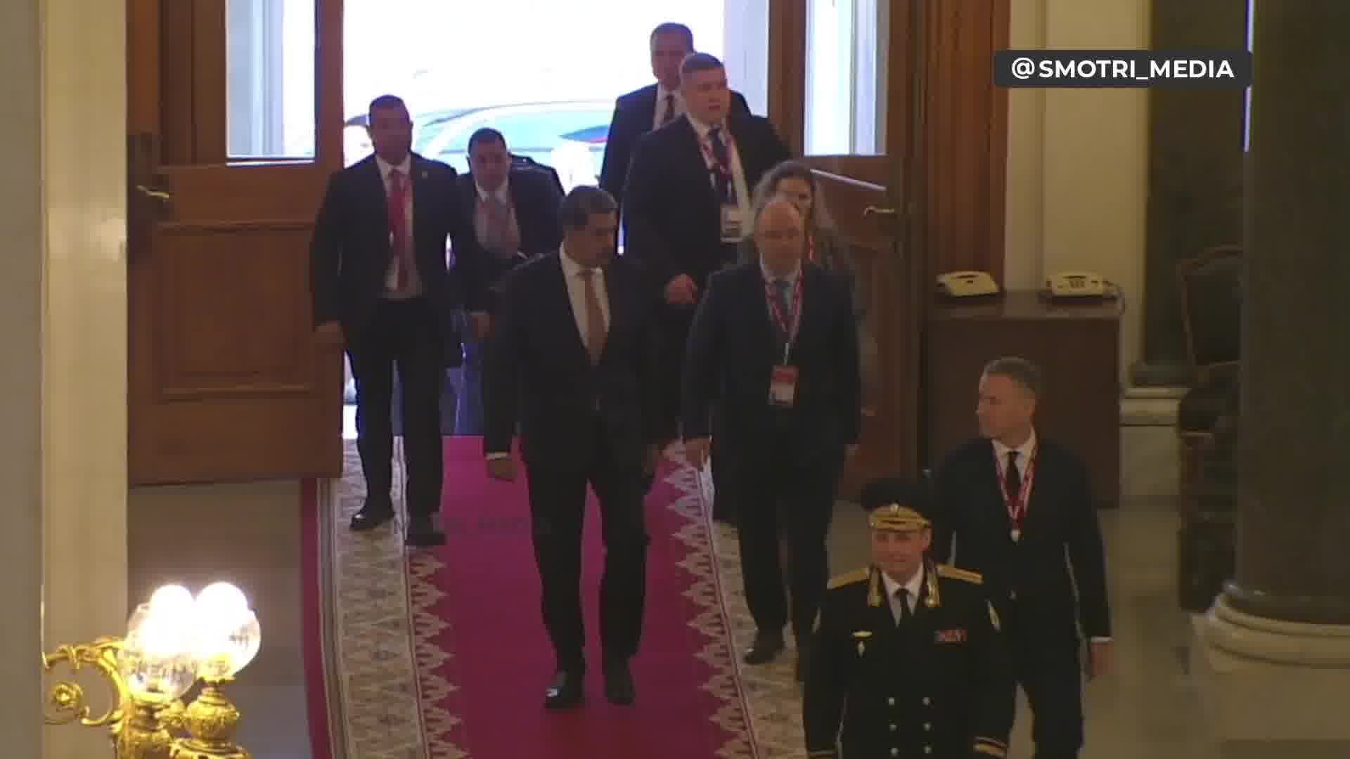 Maduro, Putin'le görüşmek üzere Kremlin'e geldi