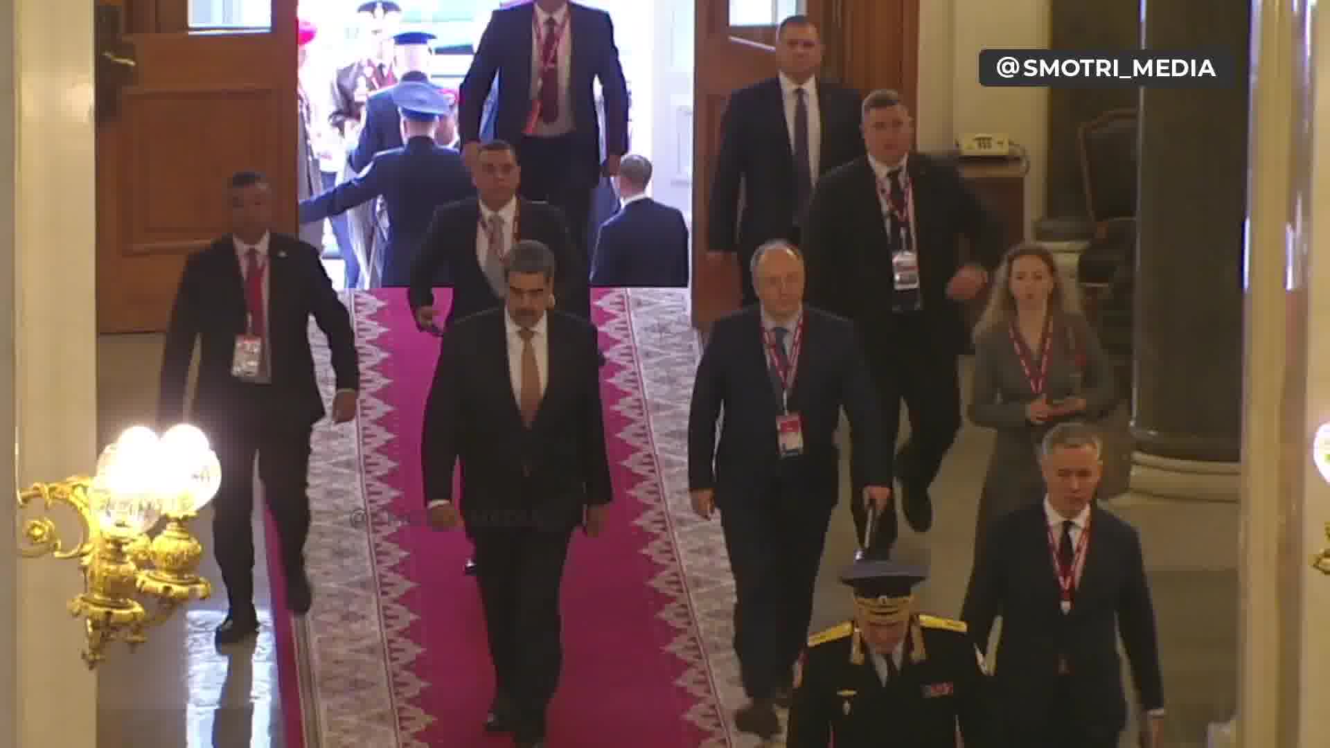Maduro, Putin'le görüşmek üzere Kremlin'e geldi