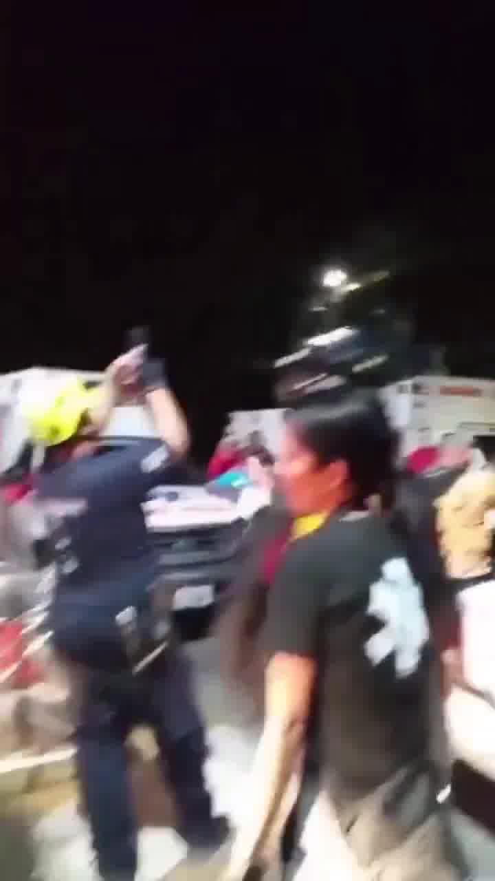 Tragic accident in Aragua: one dead and 35 injured when a bus fell into a ravine on the Choroní highway. According to local media, the fatal victim was identified as Jeaneth de los Ángeles Iruma (39).