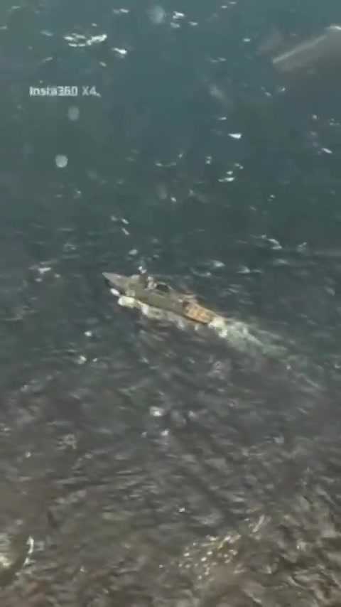 FANB releases video of F-16 fighter jets flying near a US destroyer in the Caribbean.