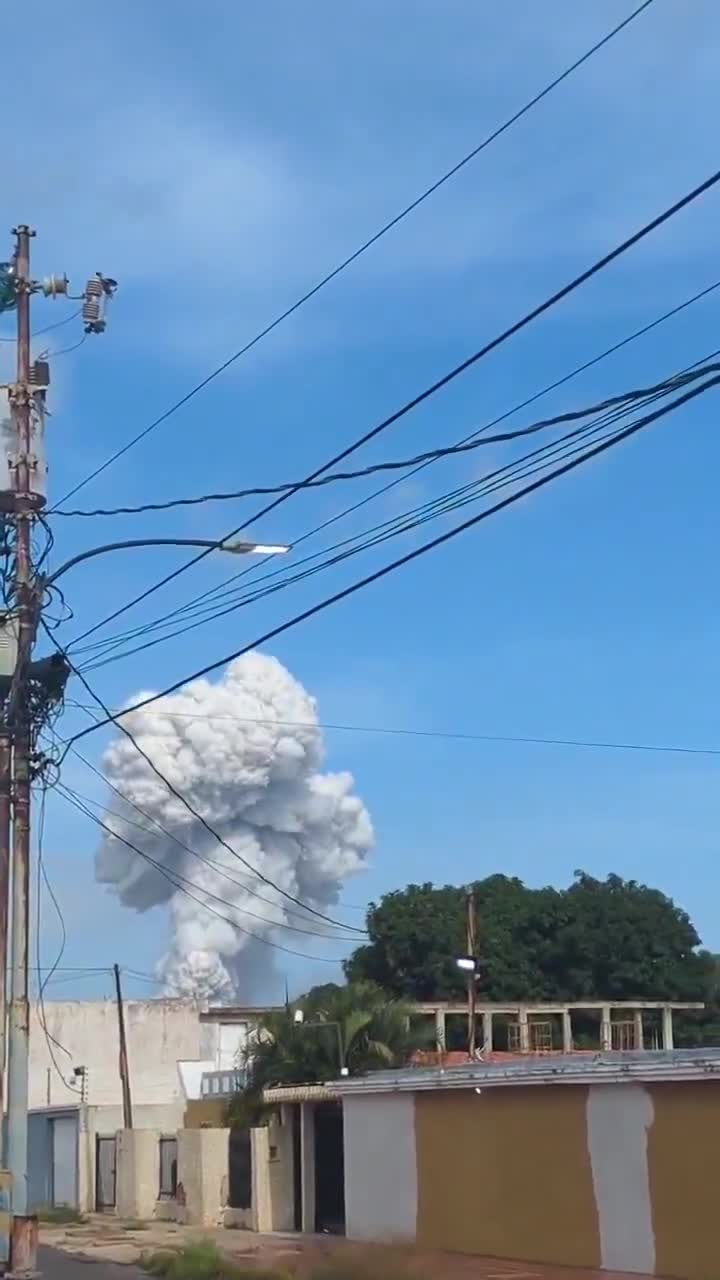 Se registró una fuerte explosión en una fábrica de fuegos artificiales en San Francisco, estado Zulia. Hasta el momento, no hay reportes de heridos