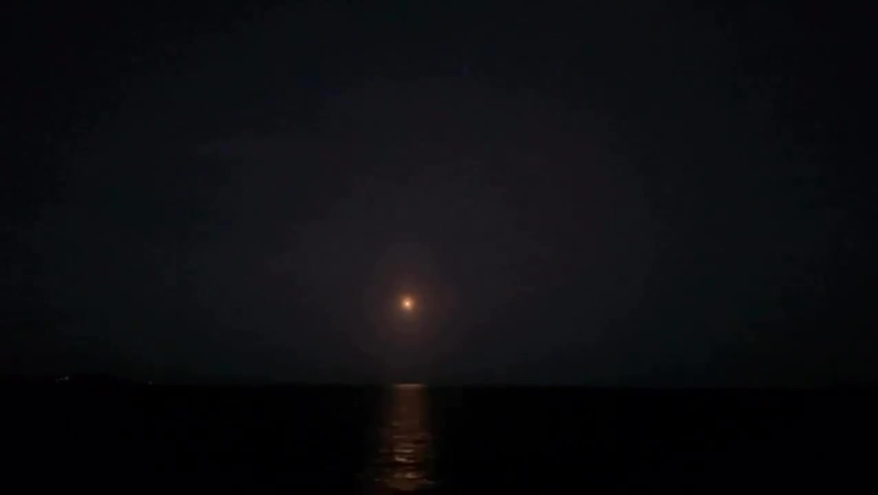 Venezuelan military test firing an Igla at a target flare on Isla Orchilla last night during large scale military exercises on the island from the Marines, Navy and military aviation 