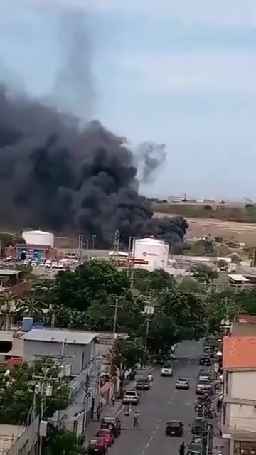 Aircraft crashes on Maiquetía Airport runway due to strong winds: weather conditions may have caused the incident