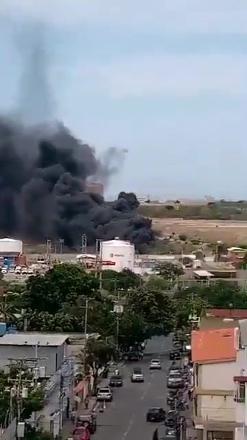 Aircraft crashes on Maiquetía Airport runway due to strong winds: weather conditions may have caused the incident