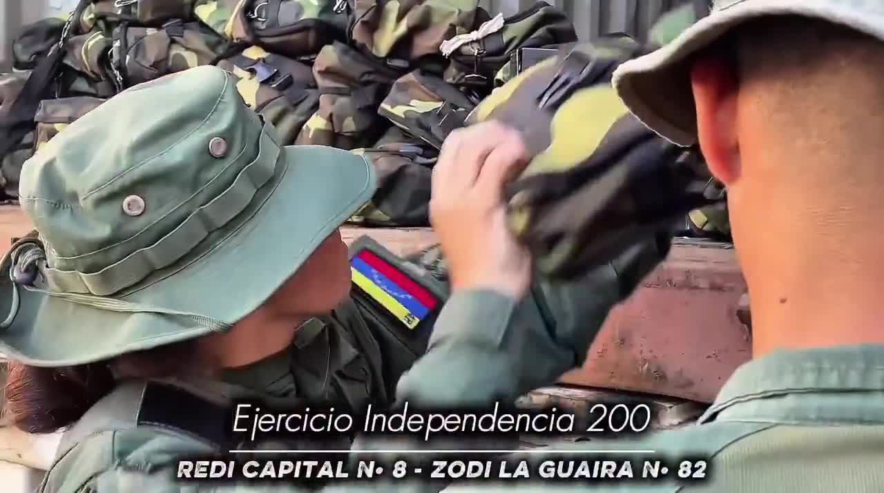 The Venezuelan military posted a video relating to this showing them loading equipment and guns into a container truck from the base at Catia La Mar and equipment including the ‘hedgehogs’ at the Caracas- La Guaira highway