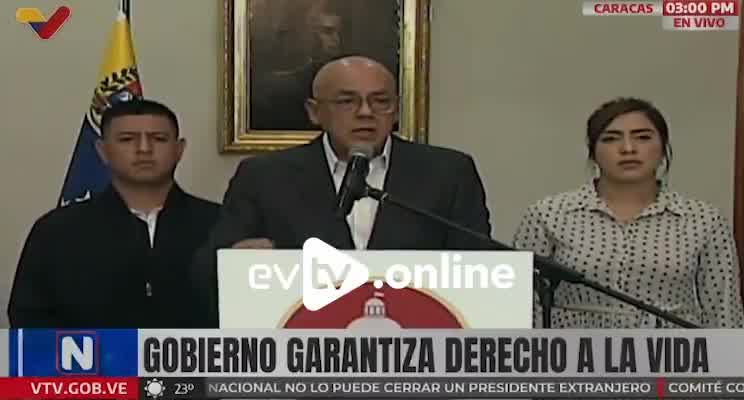 The president of the National Assembly, Jorge Rodríguez, said that the Attorney General's Office will be activated to support the families of Venezuelans killed in US attacks on drug boats in the Caribbean. He asserted that these families are receiving threats, without specifying from whom. In a press conference, Rodríguez also stated that investigations into cases related to Venezuela are only activated when CNN or The Washington Post publish a story, but today he announced an official investigation into the deaths in the Caribbean, two months after the first incident and following reports published by those same media outlets.