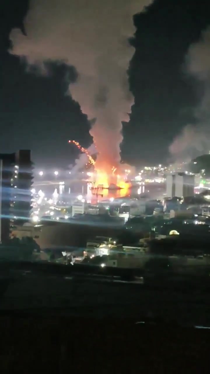 Additional video of explosions from suspected U.S. airstrikes on Caracas, Venezuela