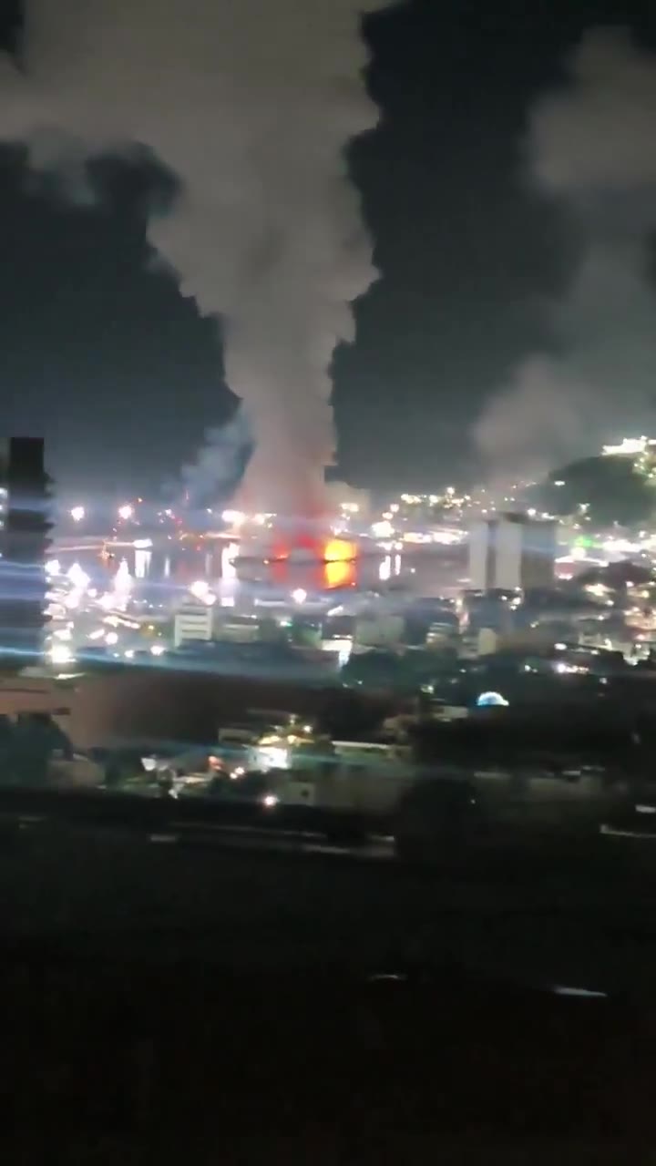 Additional video of explosions from suspected U.S. airstrikes on Caracas, Venezuela