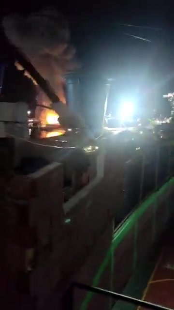 Images of the bombing at the port of La Guaira