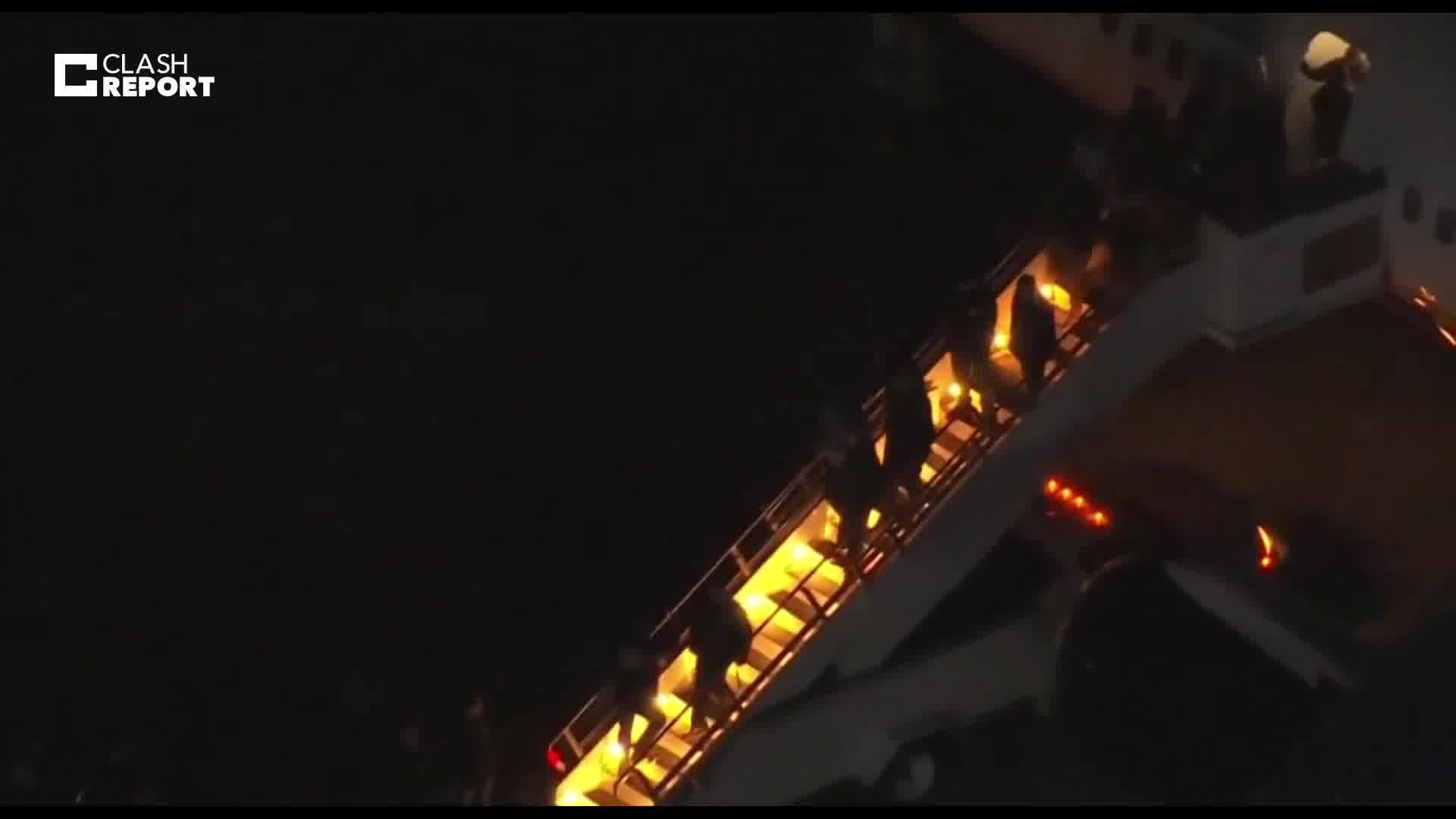 Images of Maduro leaving the plane upon his arrival in New York, USA, after being captured by US forces to be tried for alleged drug trafficking and arms dealing crimes