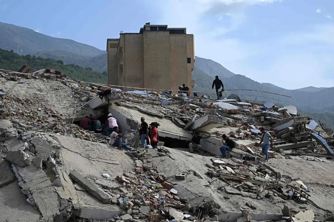Death toll from the devastating earthquakes in Venezuela surges to 920 A national tragedy of horrific proportions. Tens of thousands are still missing  