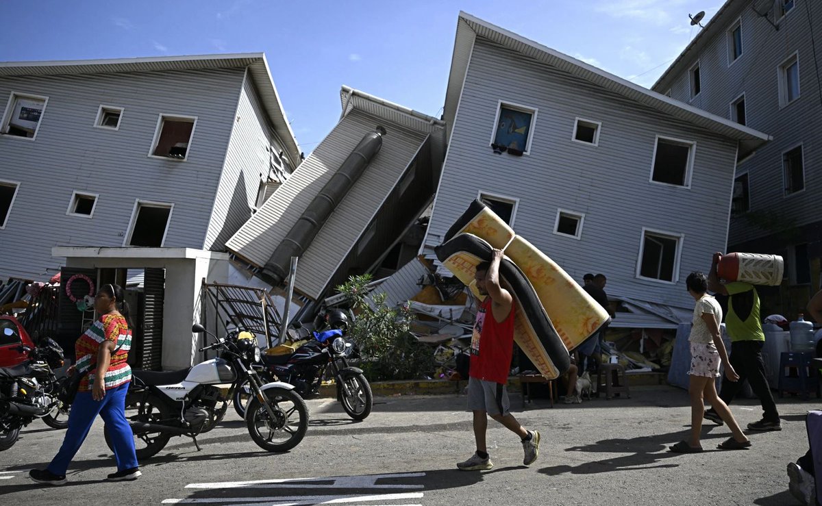 Death toll from the devastating earthquakes in Venezuela surges to 920 A national tragedy of horrific proportions. Tens of thousands are still missing  